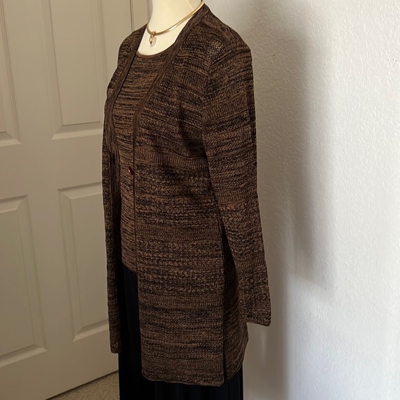 Misook Two Piece Twin Set - Picture 2 of 9